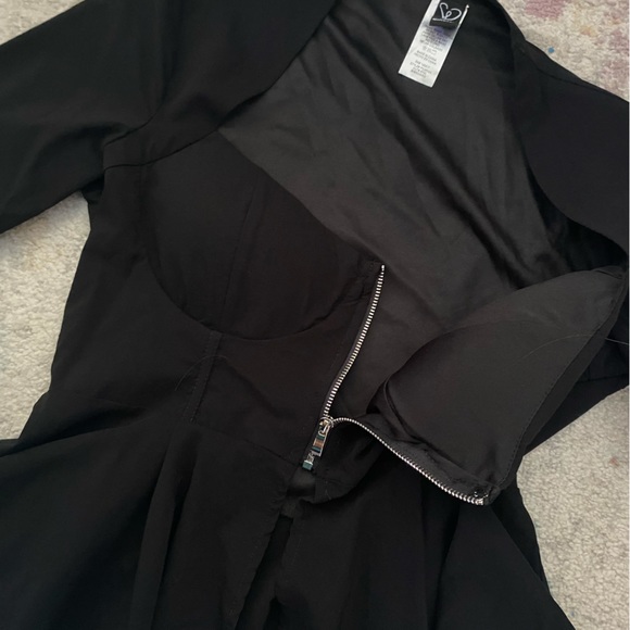 Windsor Bustier Peplum Crop Top - Picture 4 of 5